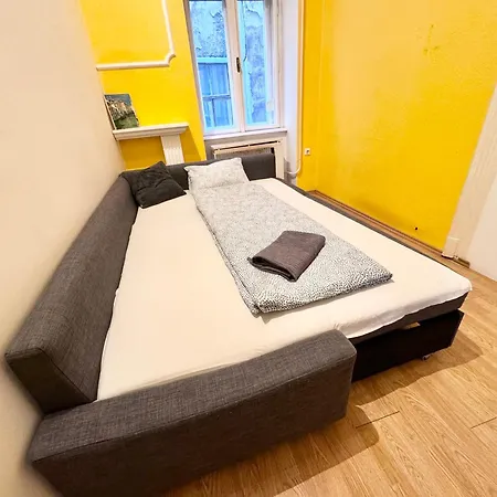 L2 * Budapest